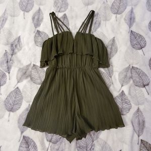 Charlotte Russe Green Pleated Romper Jumps…